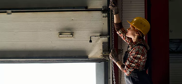 Addressing Common Garage Door Stoppage Issues in Laguna Niguel, CA